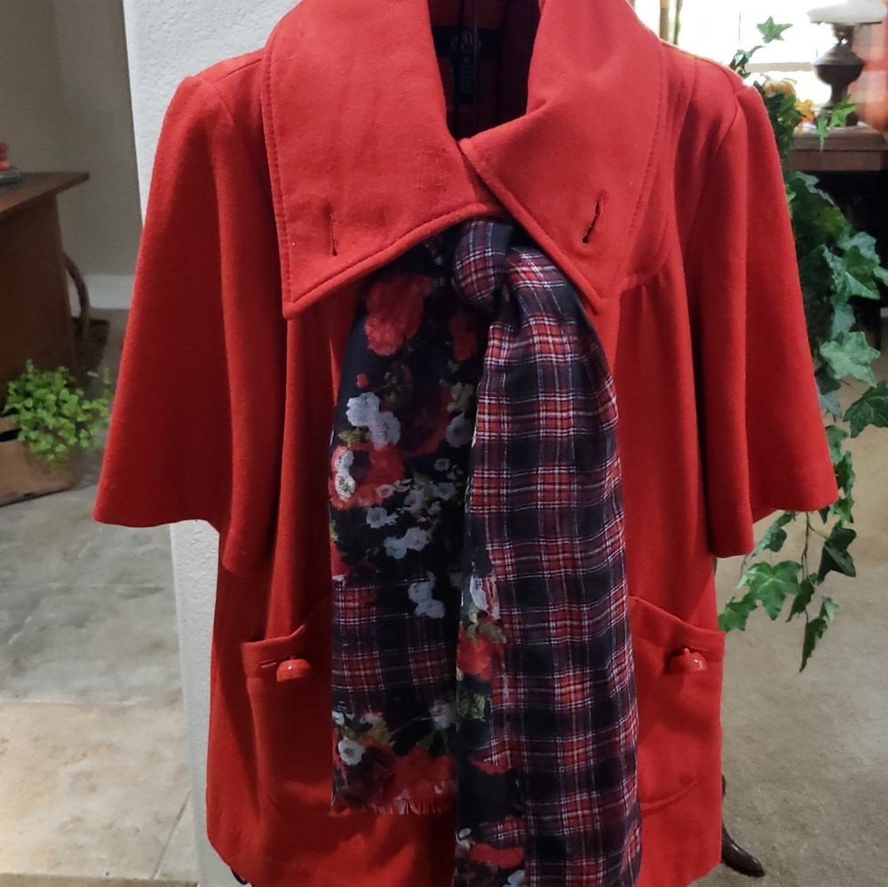 Classy JDS Collecion Red 3/4 leather coat. Medium